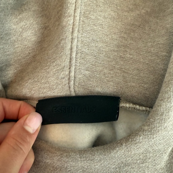 ESSENTIALS fear of god hoodie - Picture 3 of 4